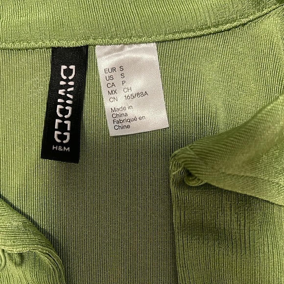 green top - Picture 3 of 3